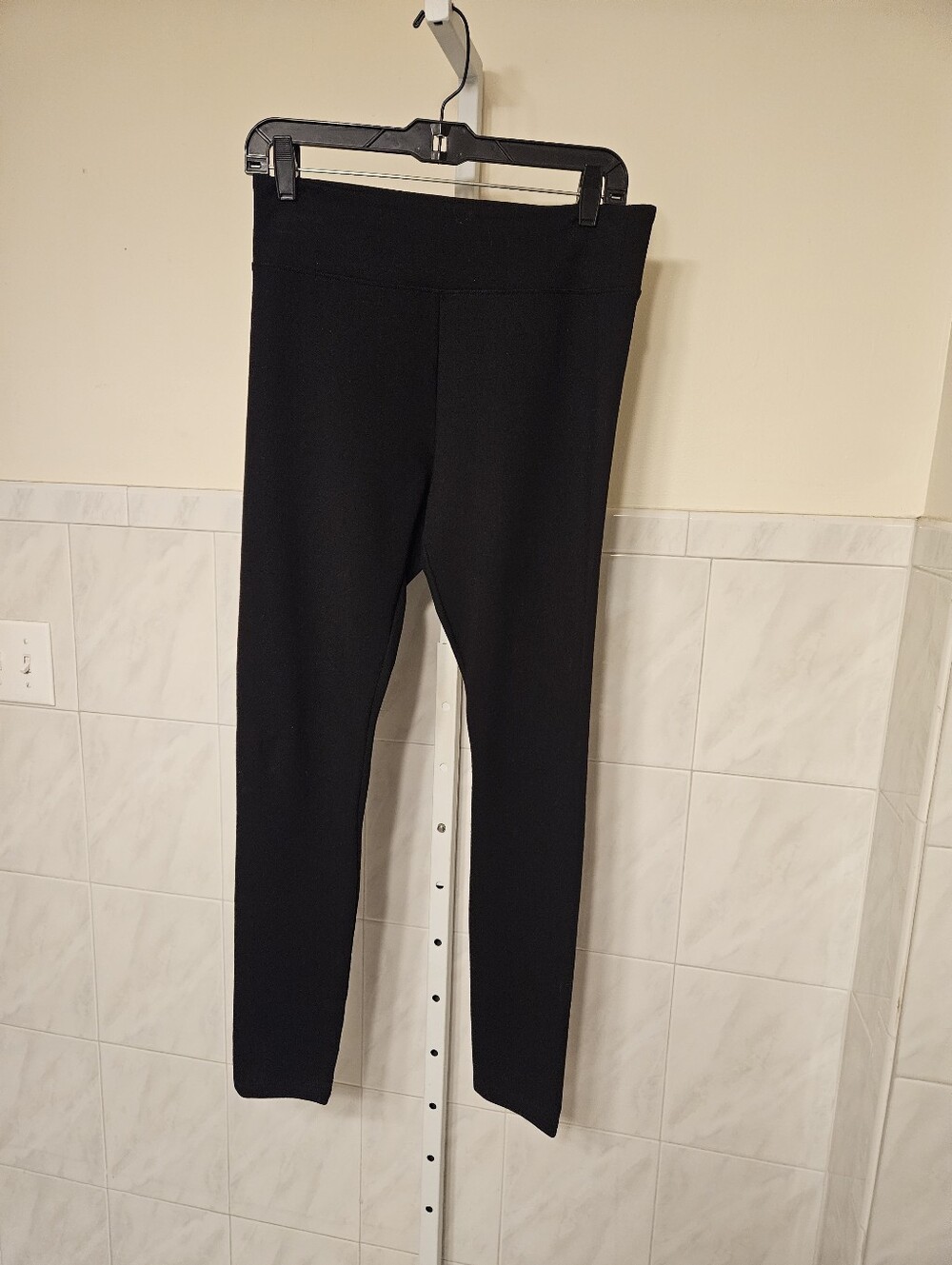 ROMEO + JULIET COUTURE LEGGING